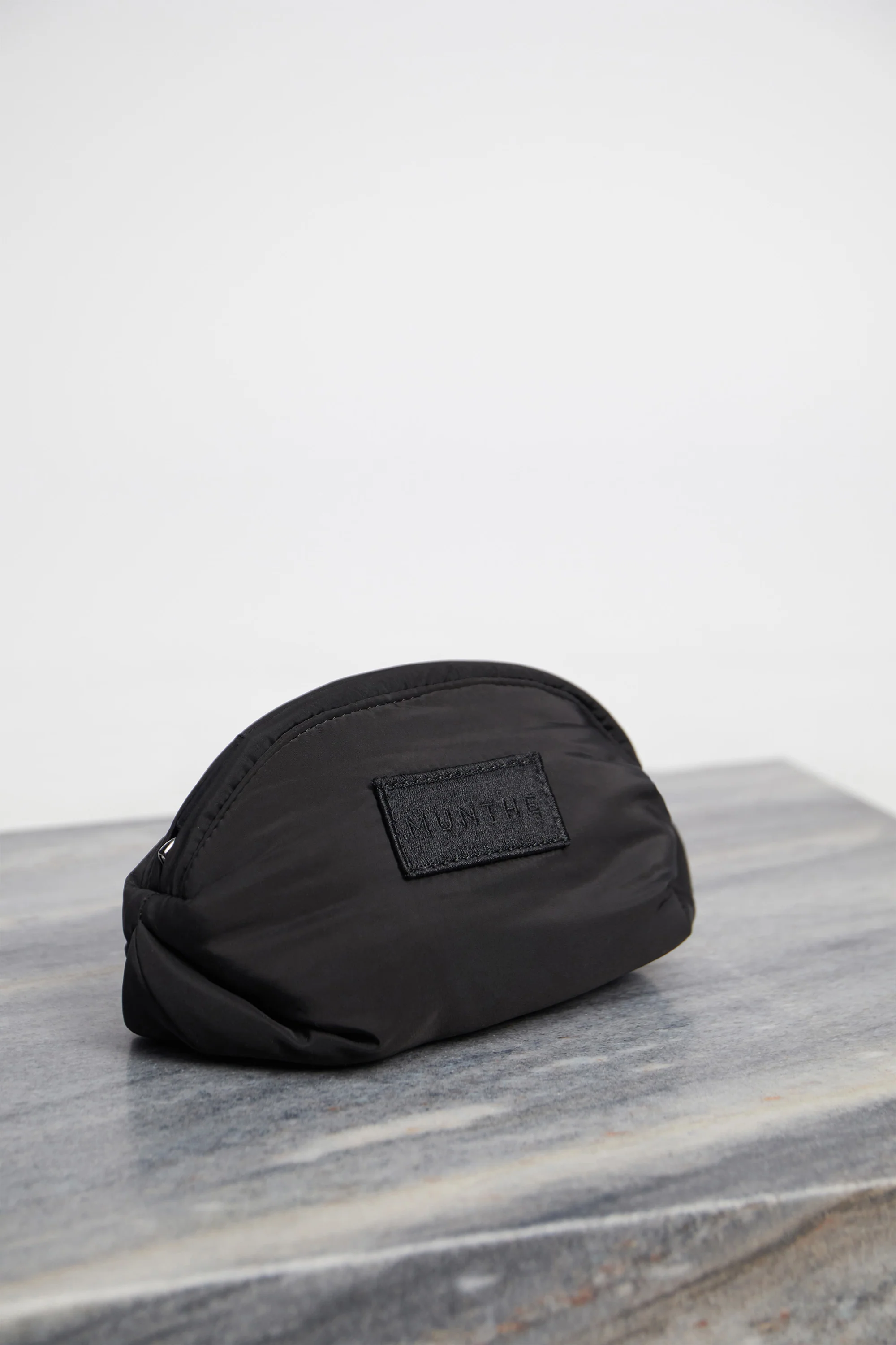 AMBERI - BLACK - Image 2
