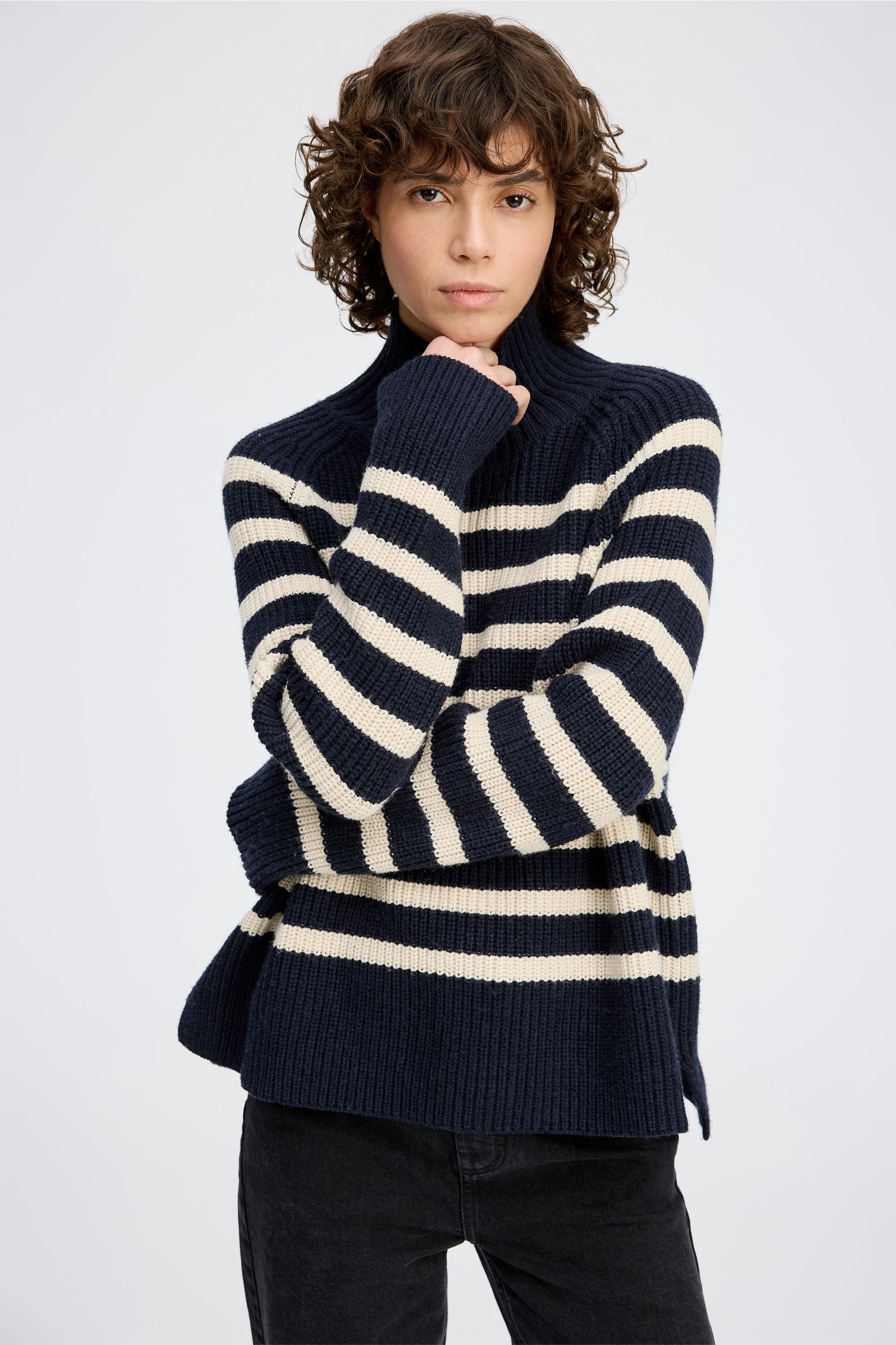 ARISSA - NAVY - Image 5