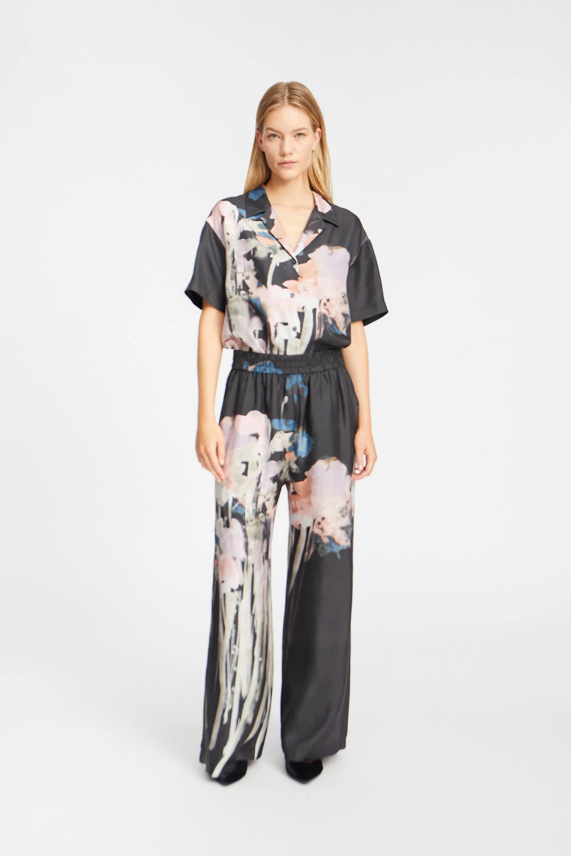 ARUM SILK - BLACK - Image 3