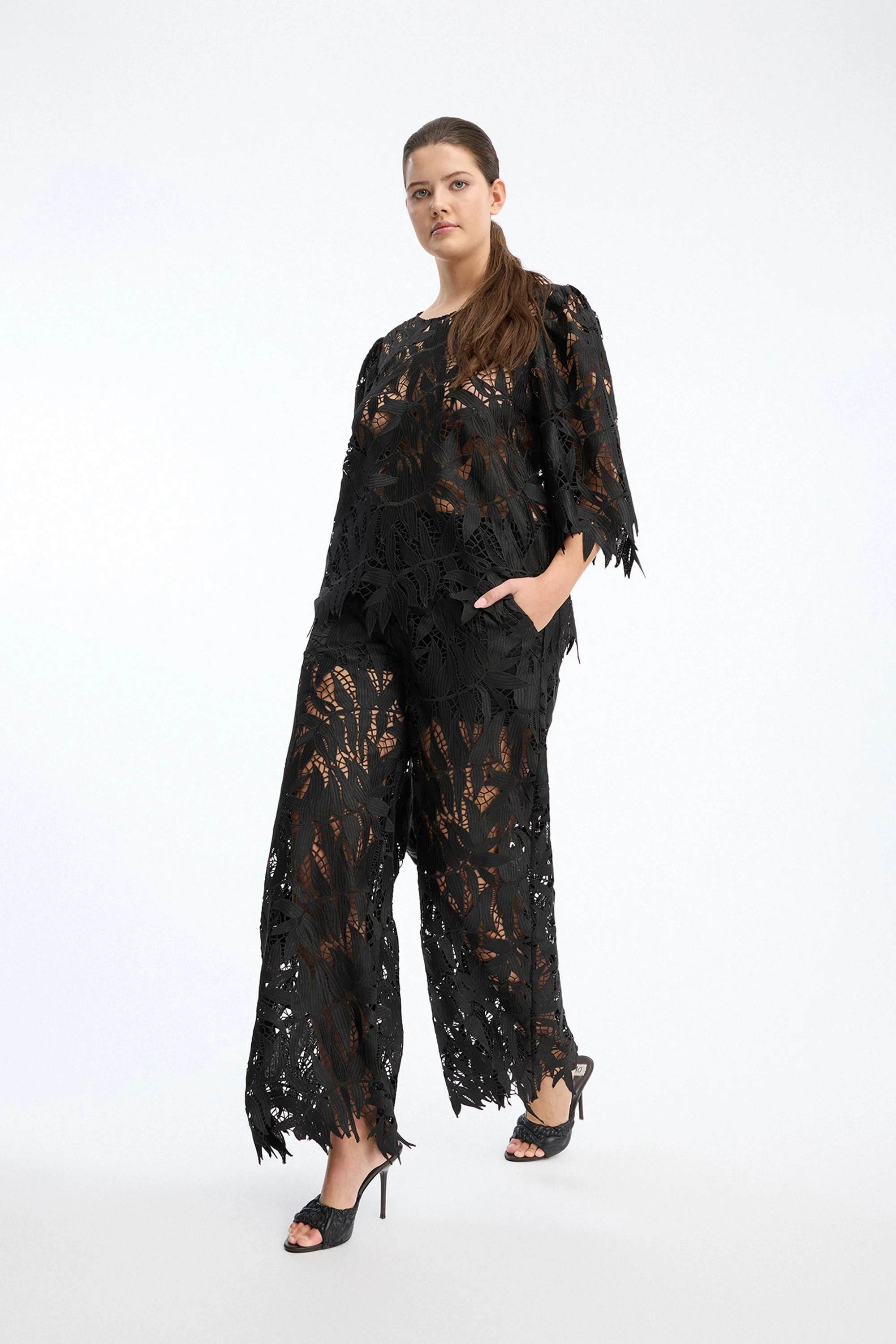 BUBBLE - BLACK - Image 7
