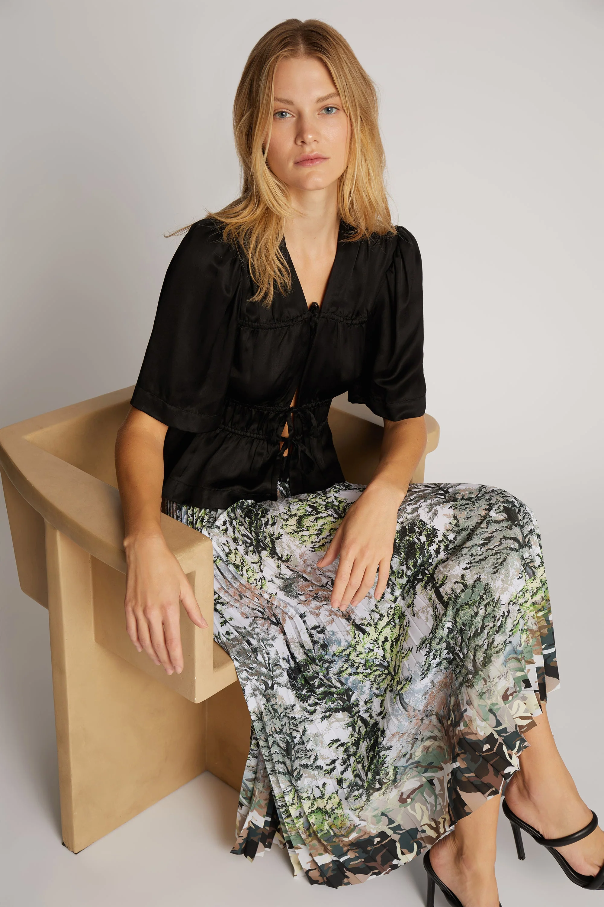 CHARMING - DUSTY GREEN - Image 3