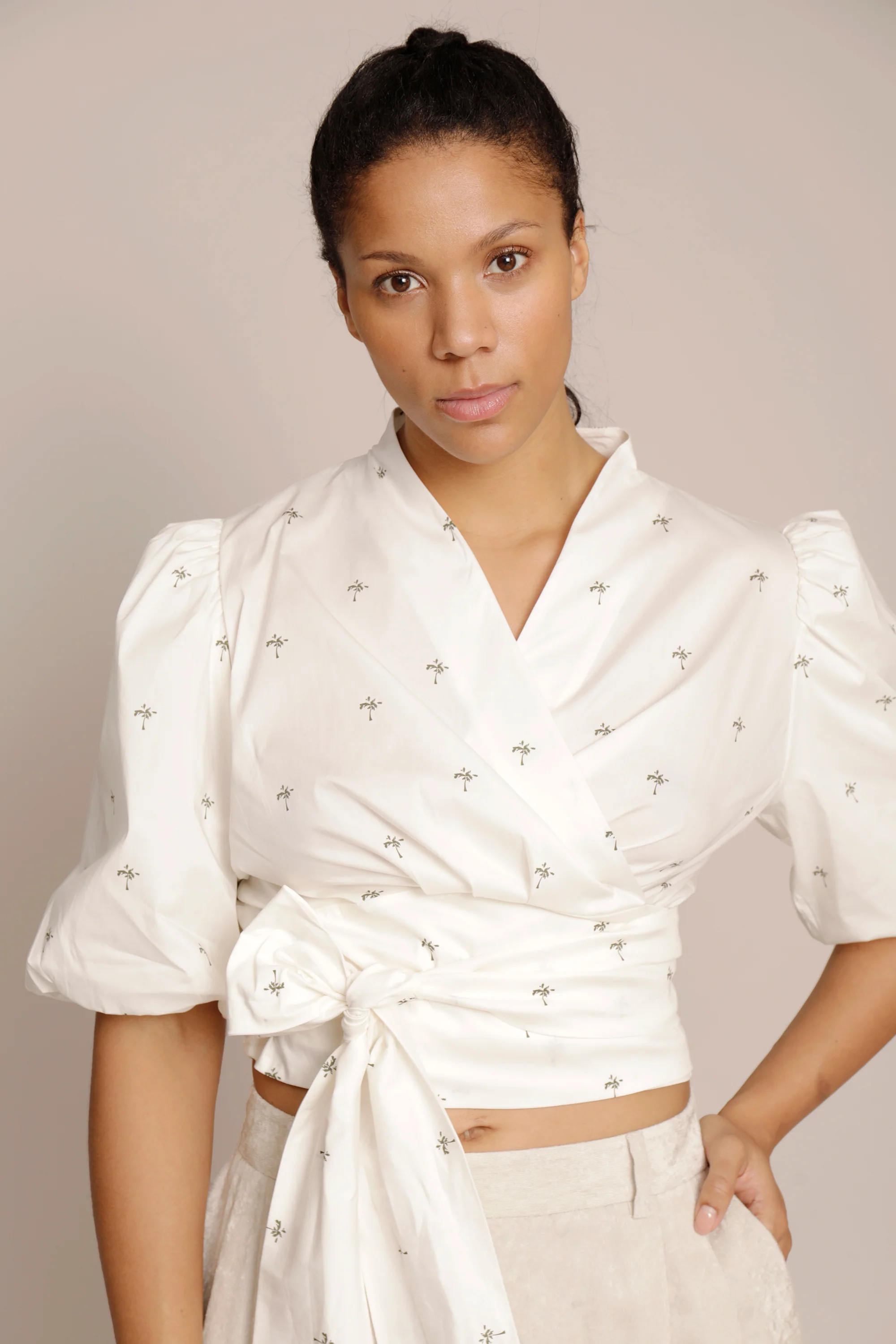 GOLDIE - WHITE - Image 2