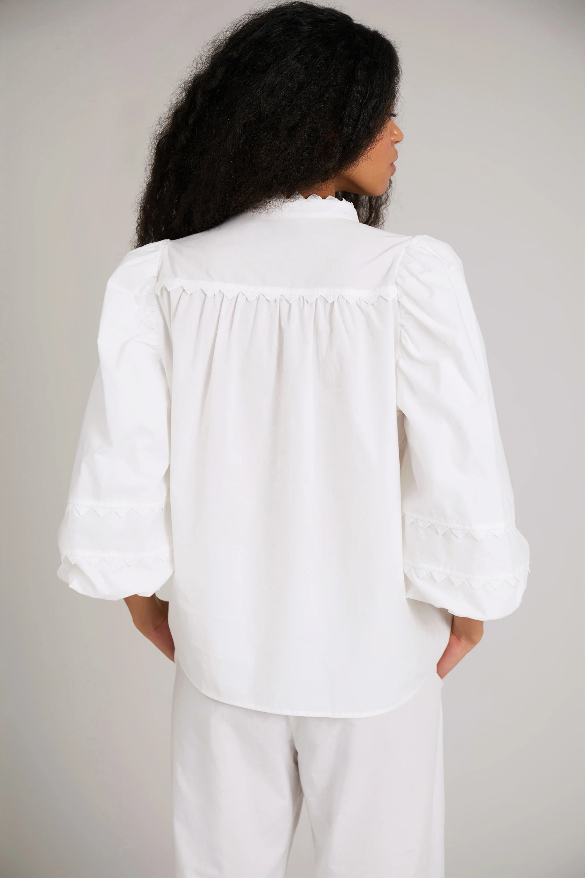 HELIX - WHITE - Image 4