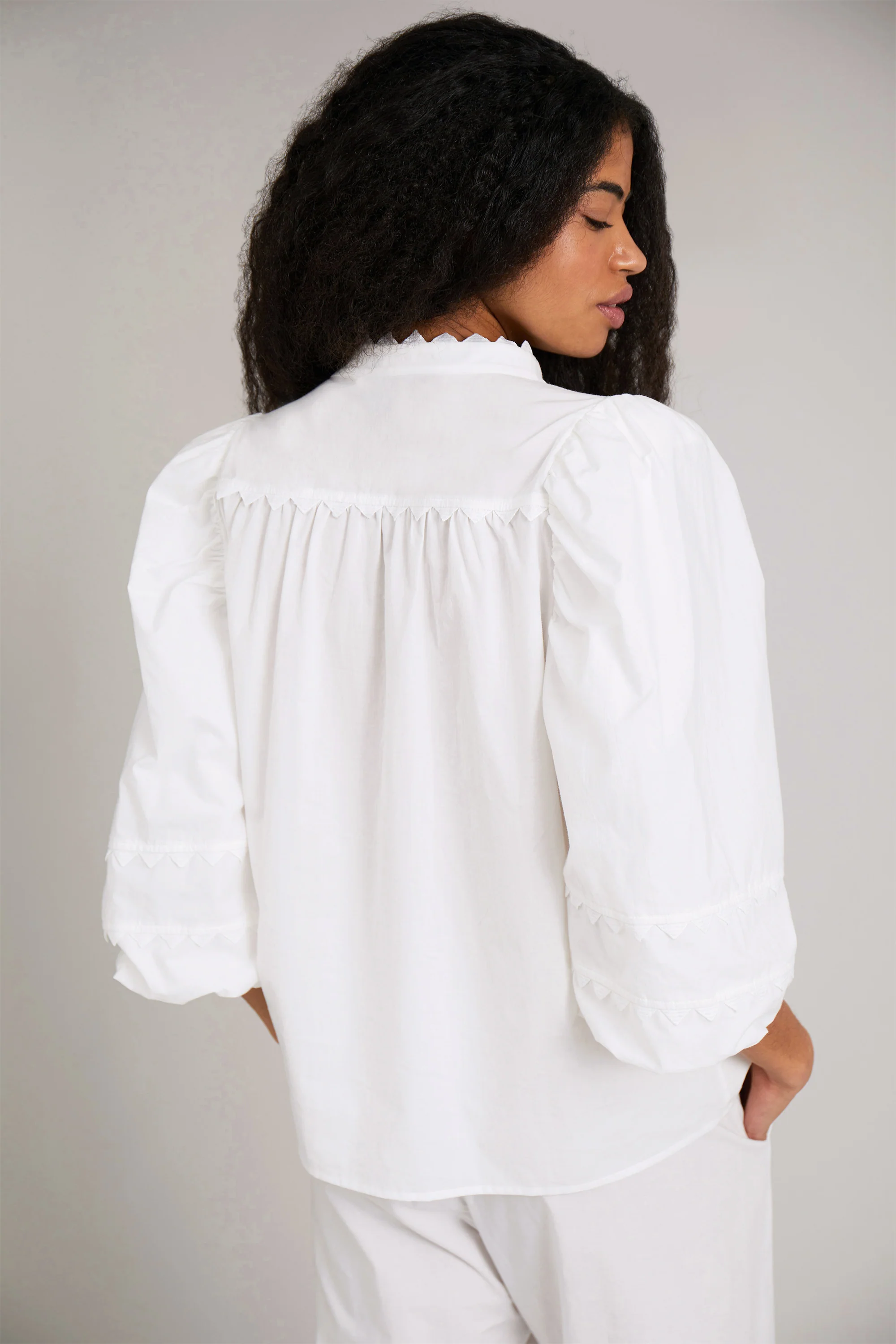 HELIX - WHITE - Image 5
