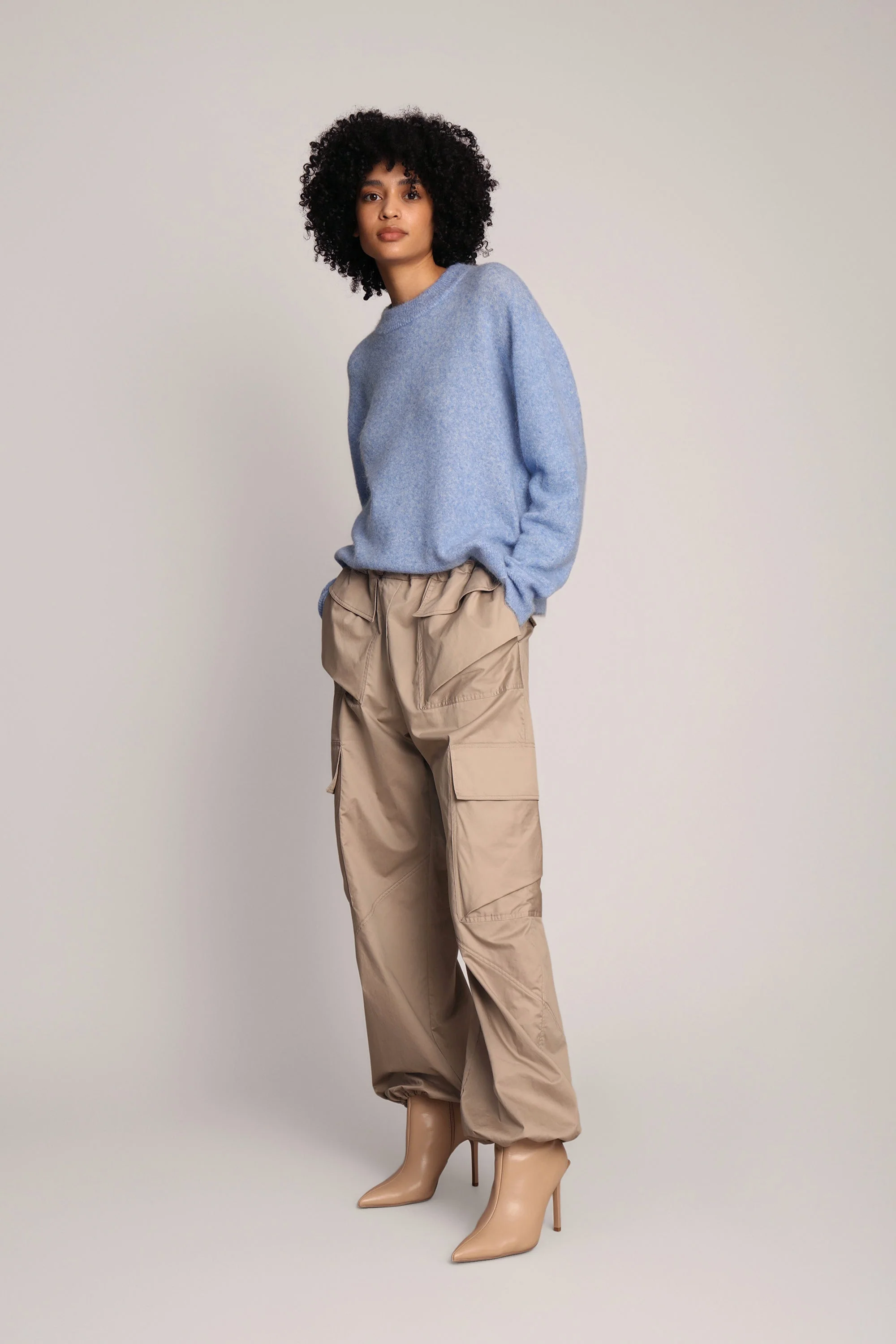 LIZZA - BLUE - Image 3