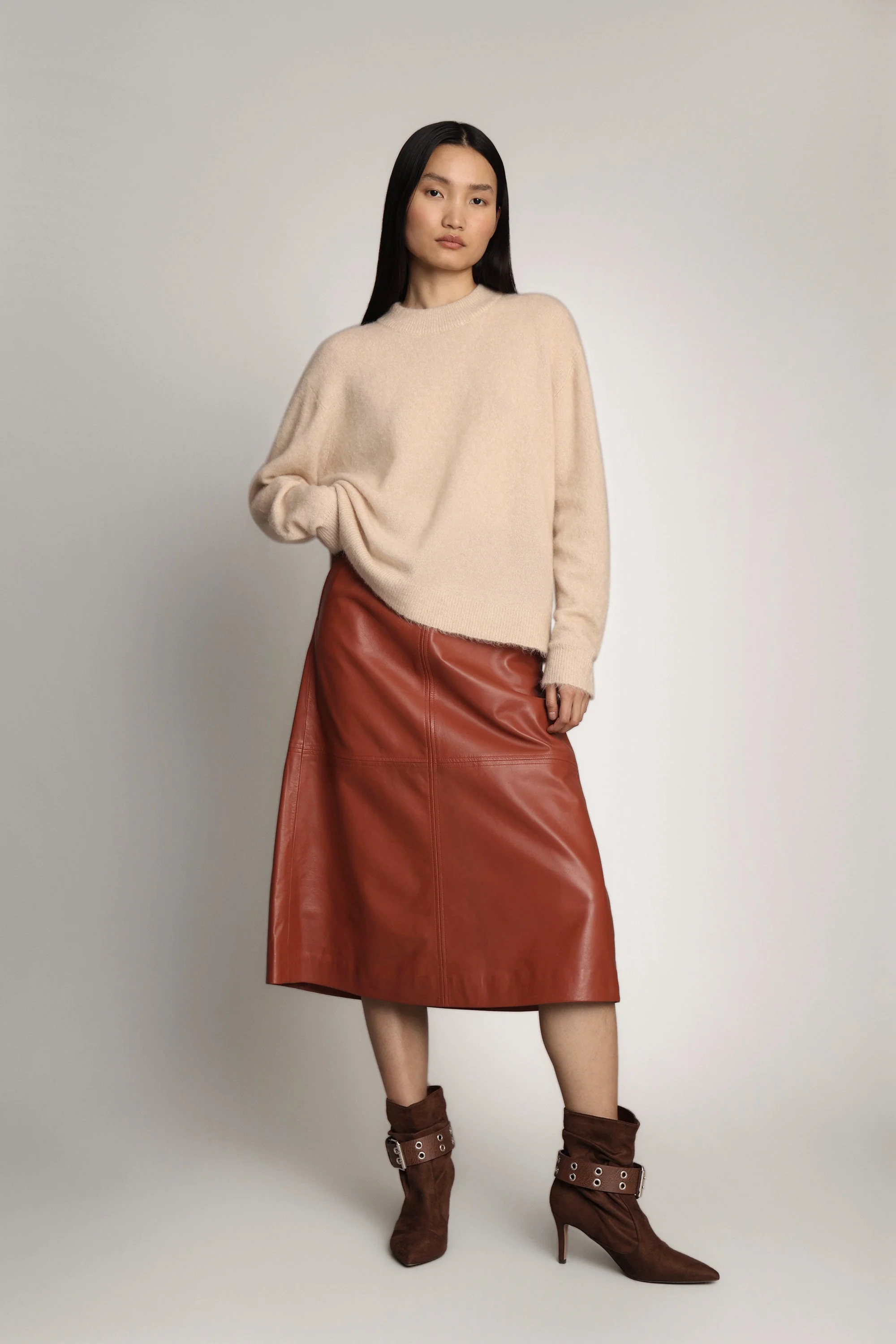 LIZZA - IVORY - Image 2