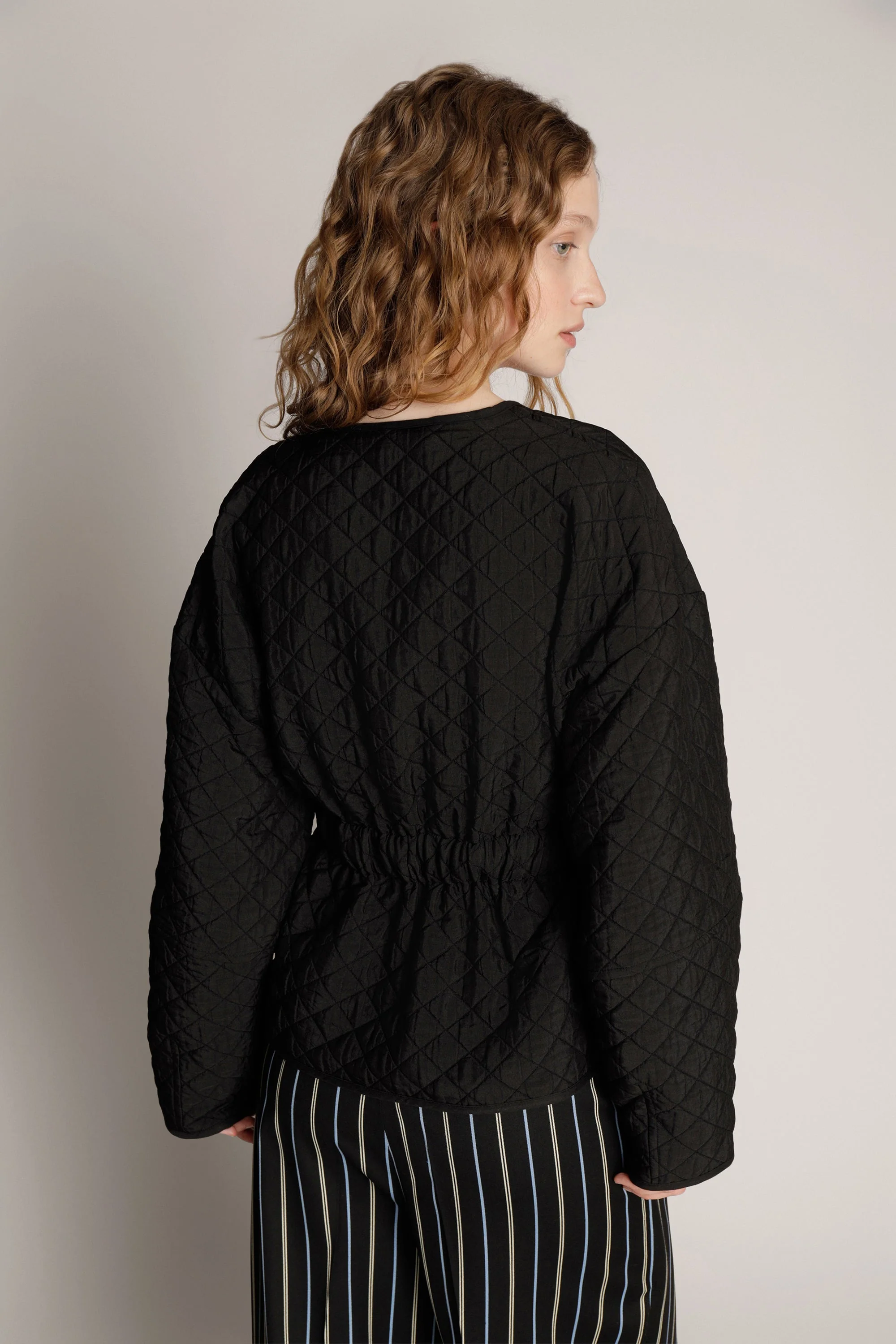 MENEDIG - BLACK - Image 4