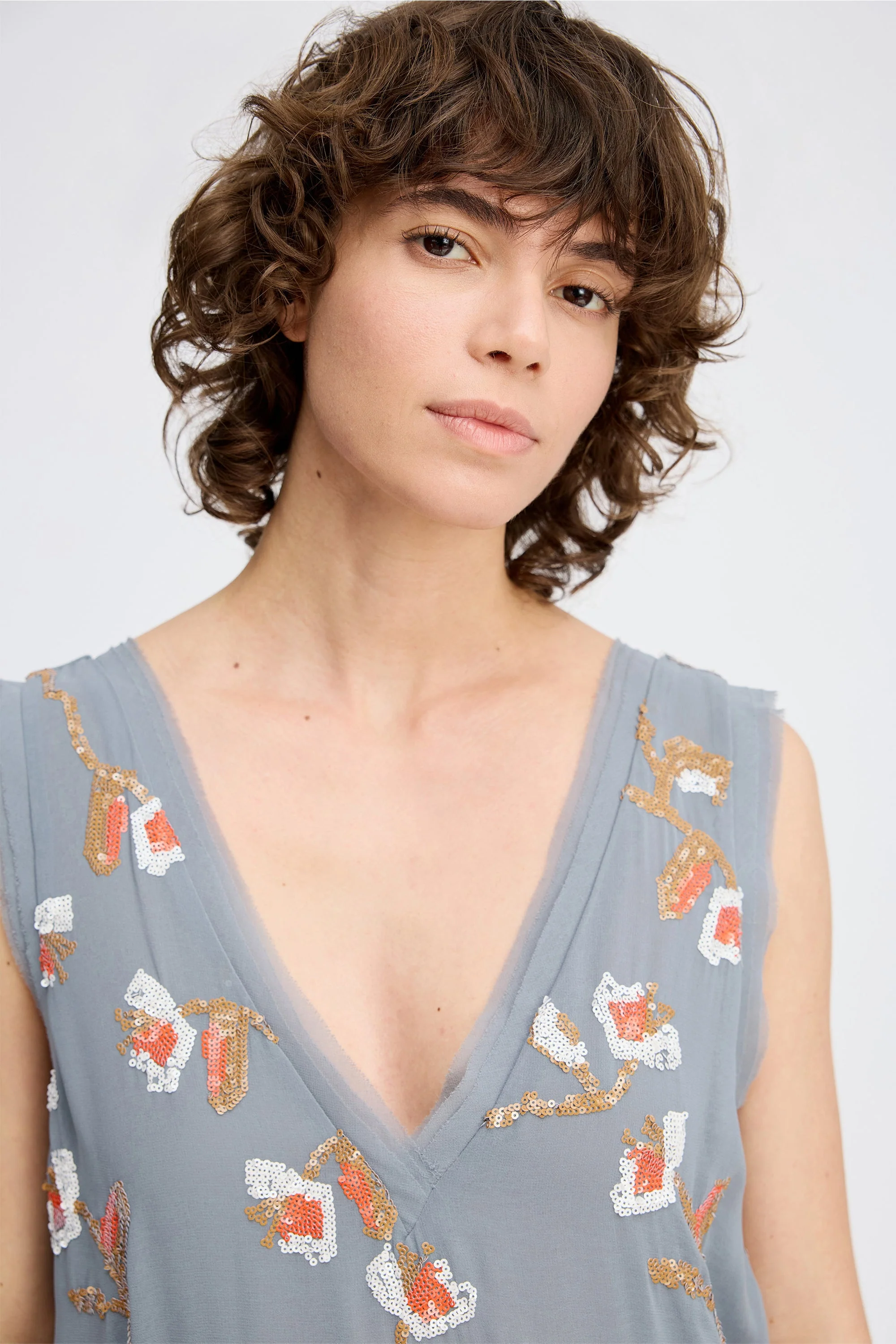 RECENT - GREY - Image 4