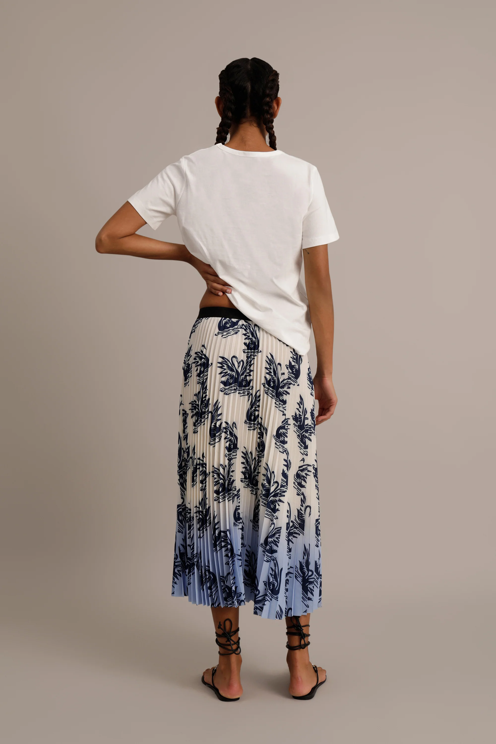 UIA - WHITE - Image 3