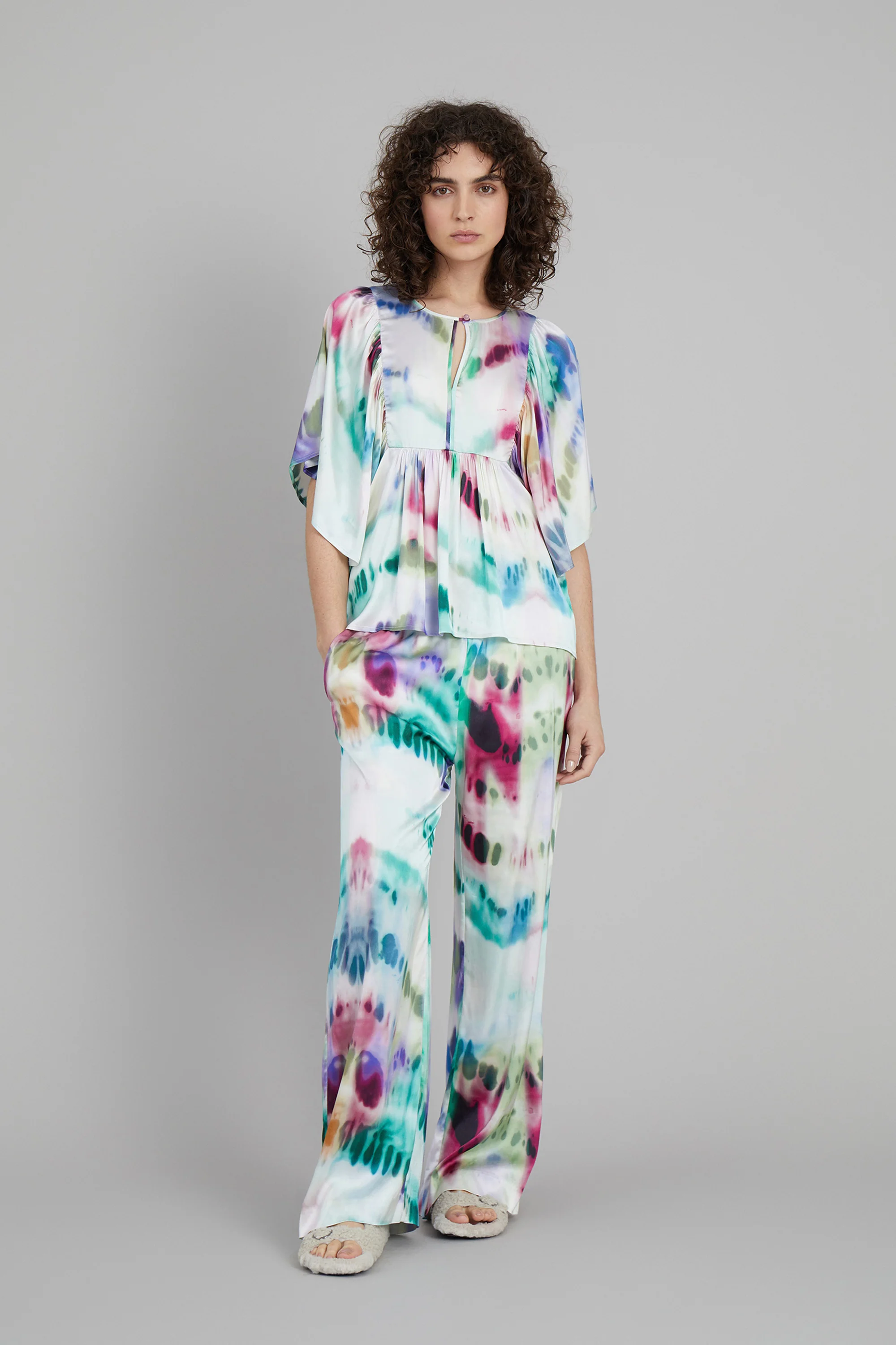VIRID - WHITE