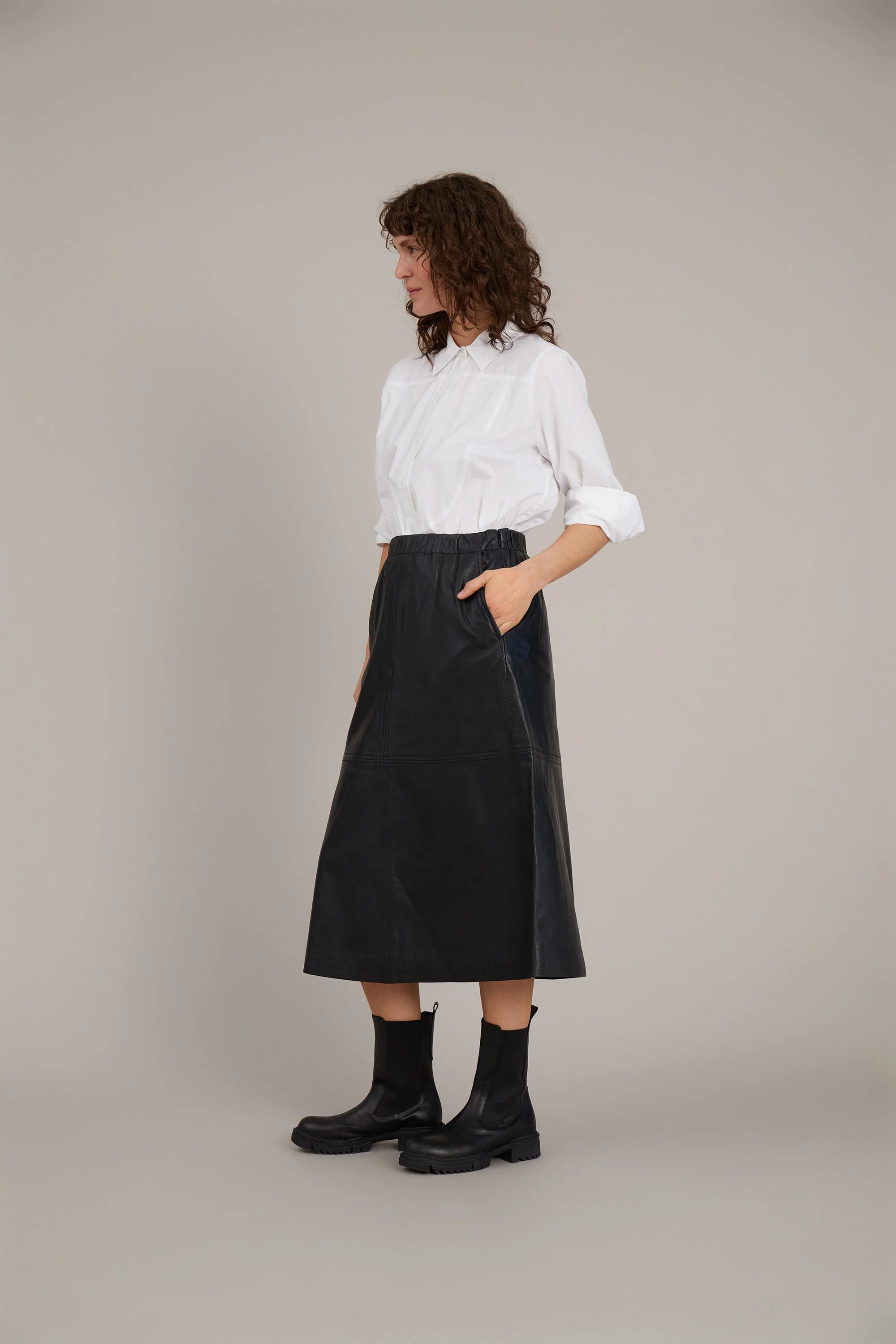 ZEINE - BLACK - Image 3